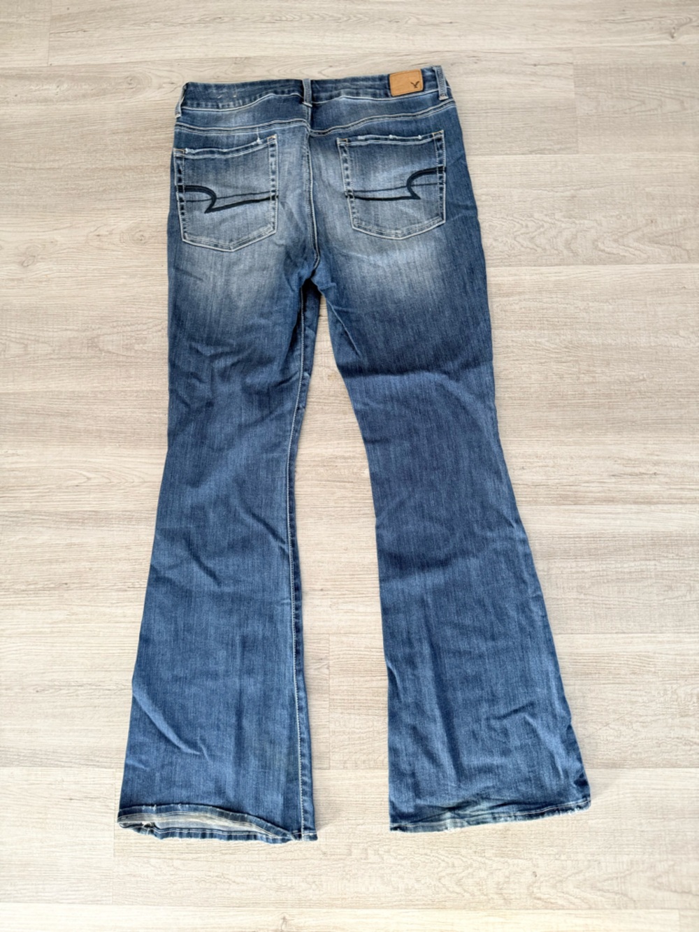 American Eagle Outfitters Dark Blue Flare Jeans - Picture 4 of 5